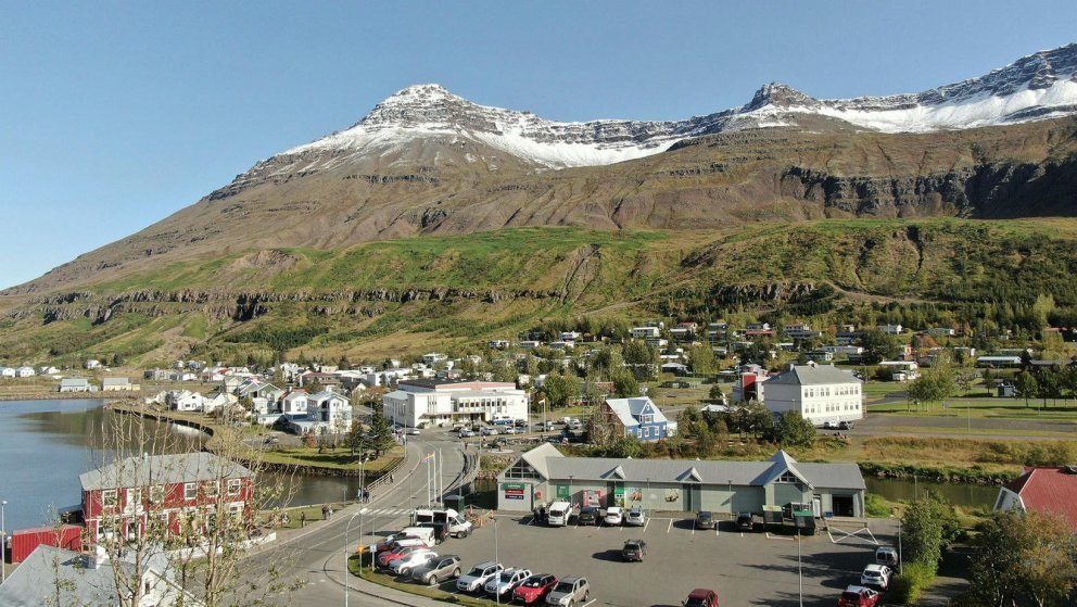 Enn mengun við Strandarveg á Seyðisfirði